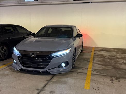 Used 2022 Honda Accord Sport image 1