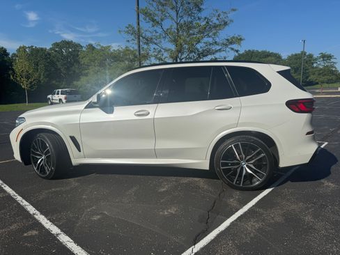 Used 2020 BMW X5 M50i w/ Executive Package AWD/4WD image 5