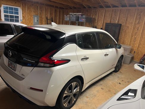 Used 2018 Nissan Leaf SL image 4