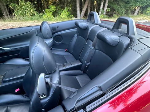 Used 2010 Lexus IS 250C RWD image 9