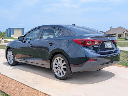 Used 2017 MAZDA MAZDA3 Grand Touring w/ Premium Equipment Package FWD image 6
