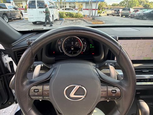 Used 2024 Lexus LC 500 Convertible w/ Touring Package RWD image 14