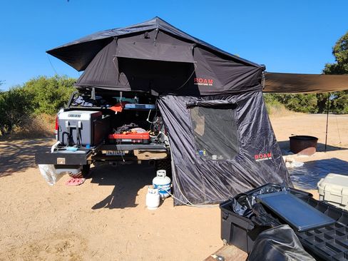 Used 2012 Nissan Titan SV w/ Tow Pkg image 18