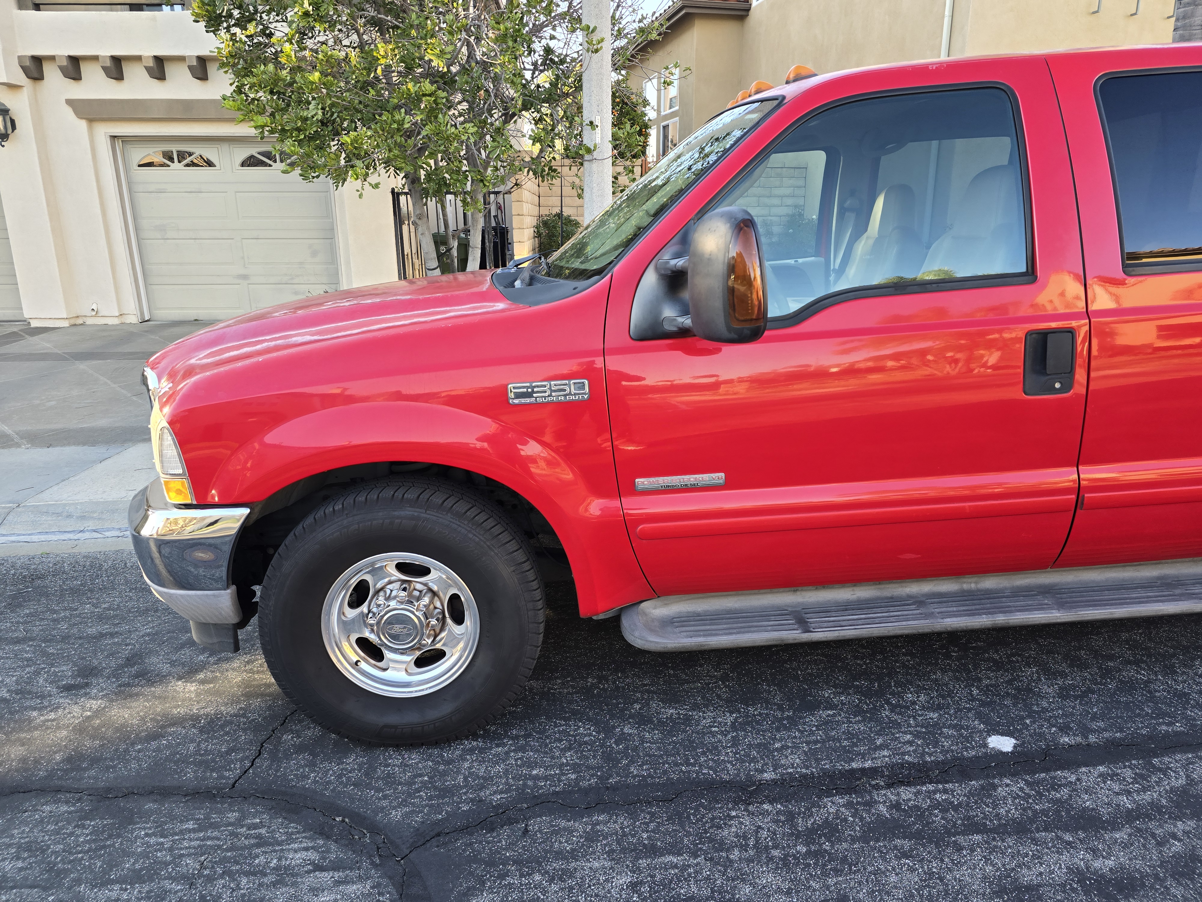 Used 2003 Ford F350 Lariat RWD image 2