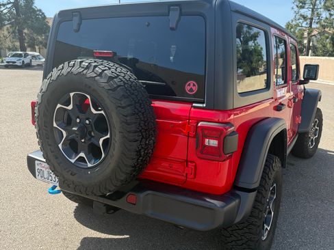 Used 2022 Jeep Wrangler Unlimited Rubicon 4xe image 4