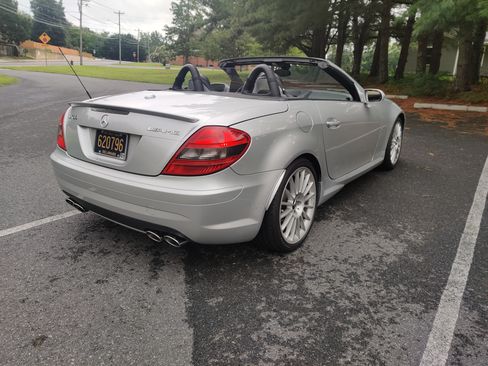 Used 2007 Mercedes-Benz SLK 55 AMG image 28