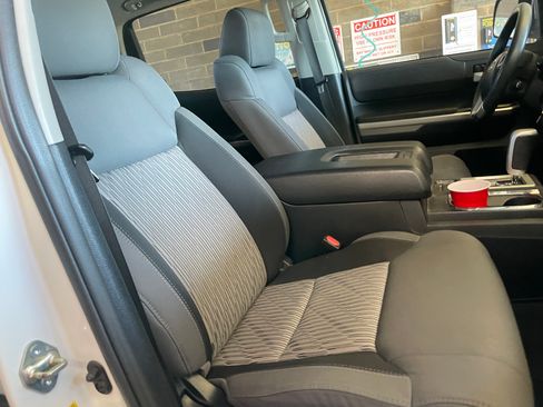 Used 2014 Toyota Tundra SR5 w/ TRD Off Road Package image 9