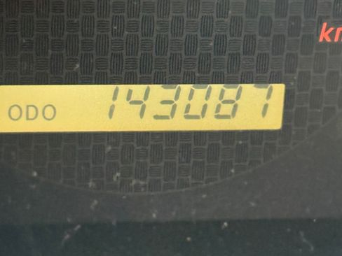 Used 2014 Toyota Tacoma PreRunner w/ SR5 Package image 12