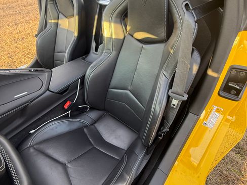 Used 2025 Chevrolet Corvette Stingray Coupe w/ 1LT image 4