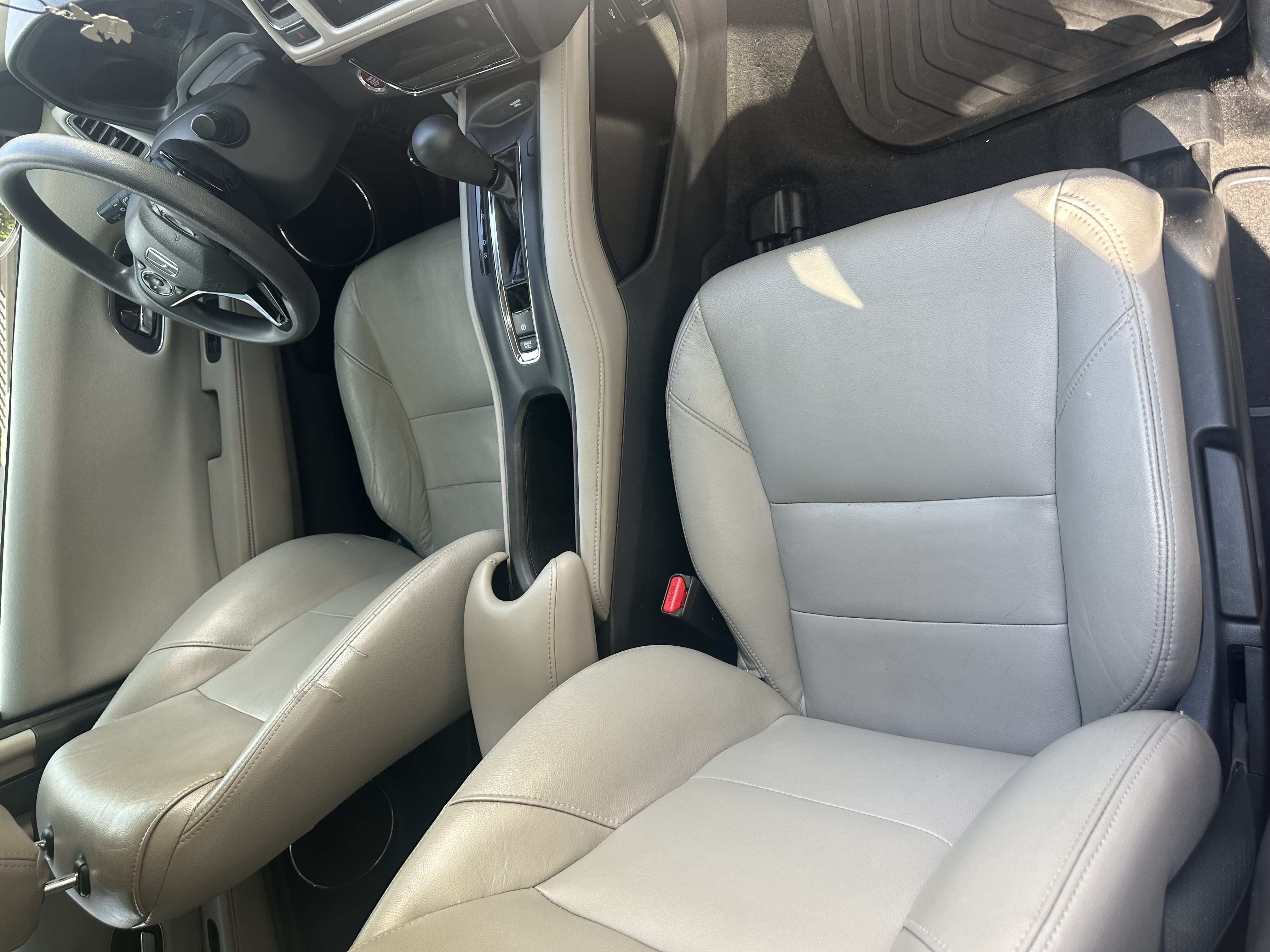 Used 2016 Honda HR-V EX image 17
