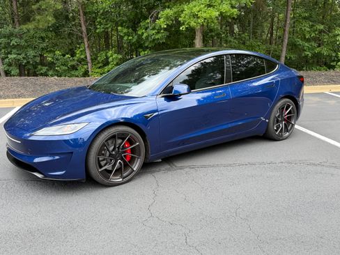 Used 2025 Tesla Model 3 Performance AWD/4WD image 10