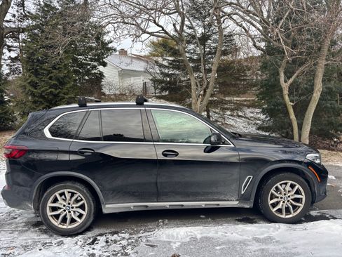 Used 2021 BMW X5 xDrive40i w/ Convenience Package image 1
