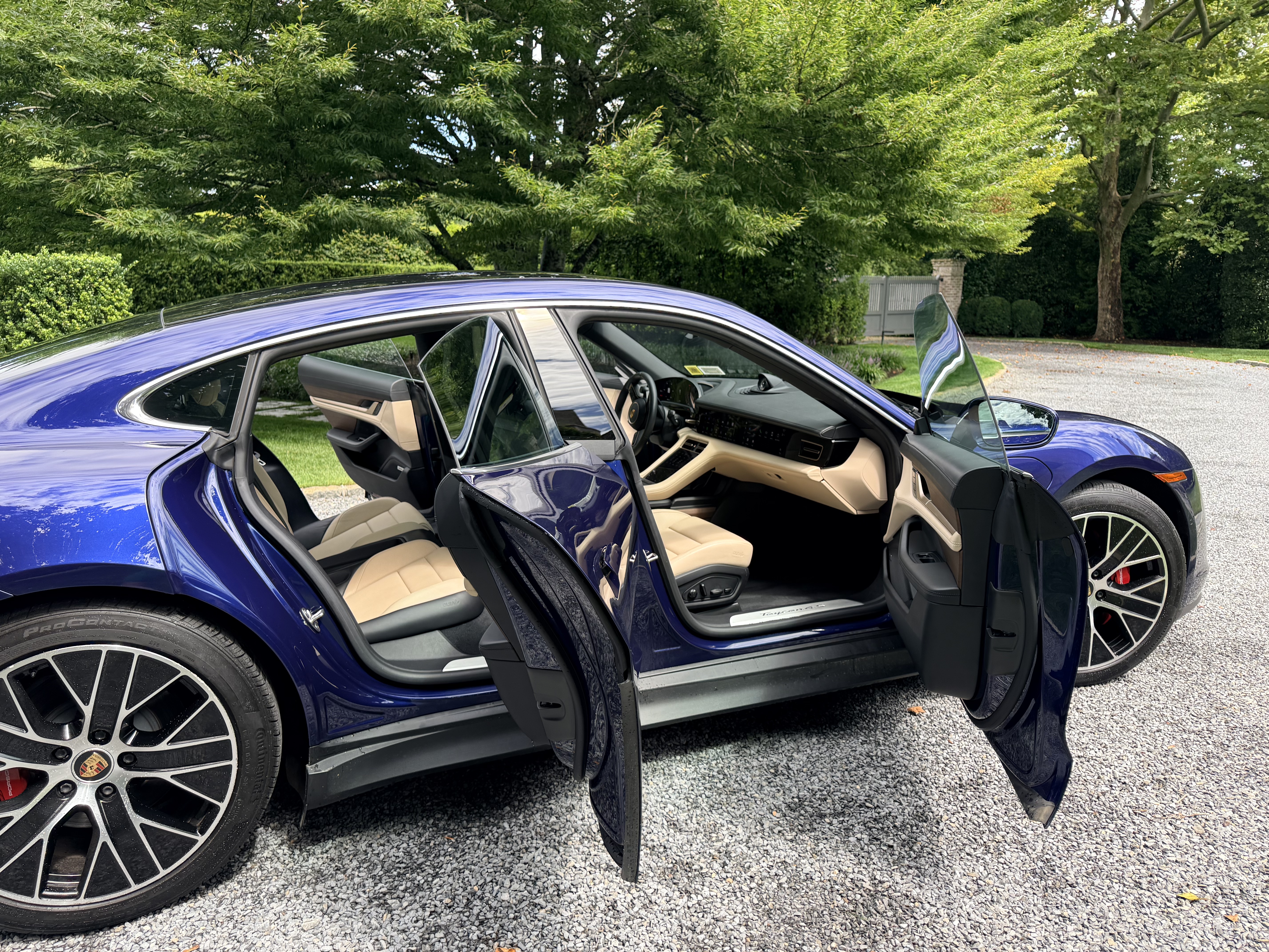 Used 2020 Porsche Taycan 4S AWD/4WD image 6