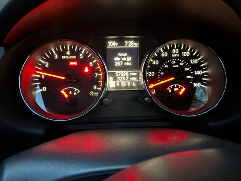Used 2012 Nissan Rogue S AWD/4WD image 9