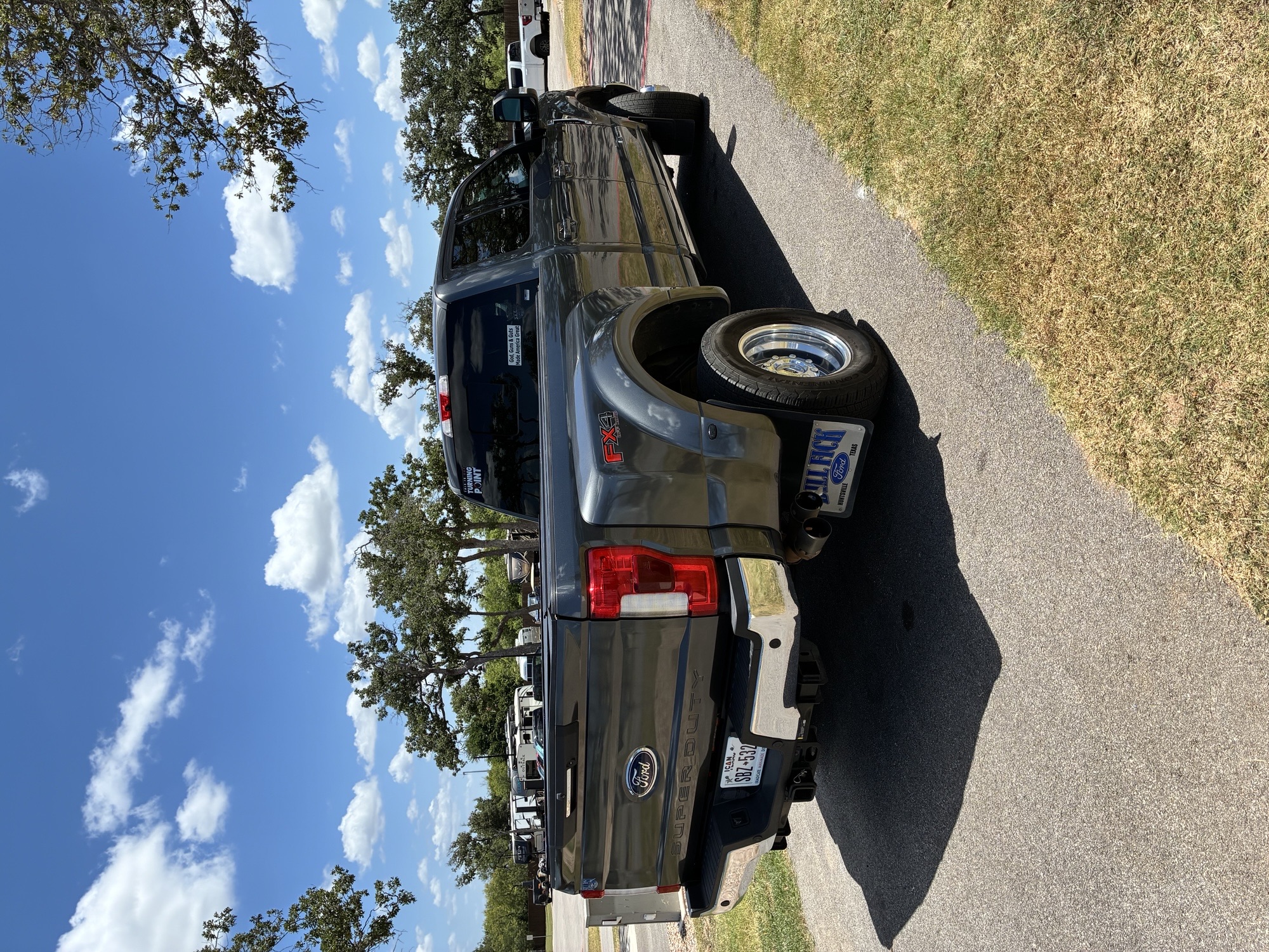 Used 2018 Ford F350 Lariat w/ Lariat Ultimate Package AWD/4WD image 5