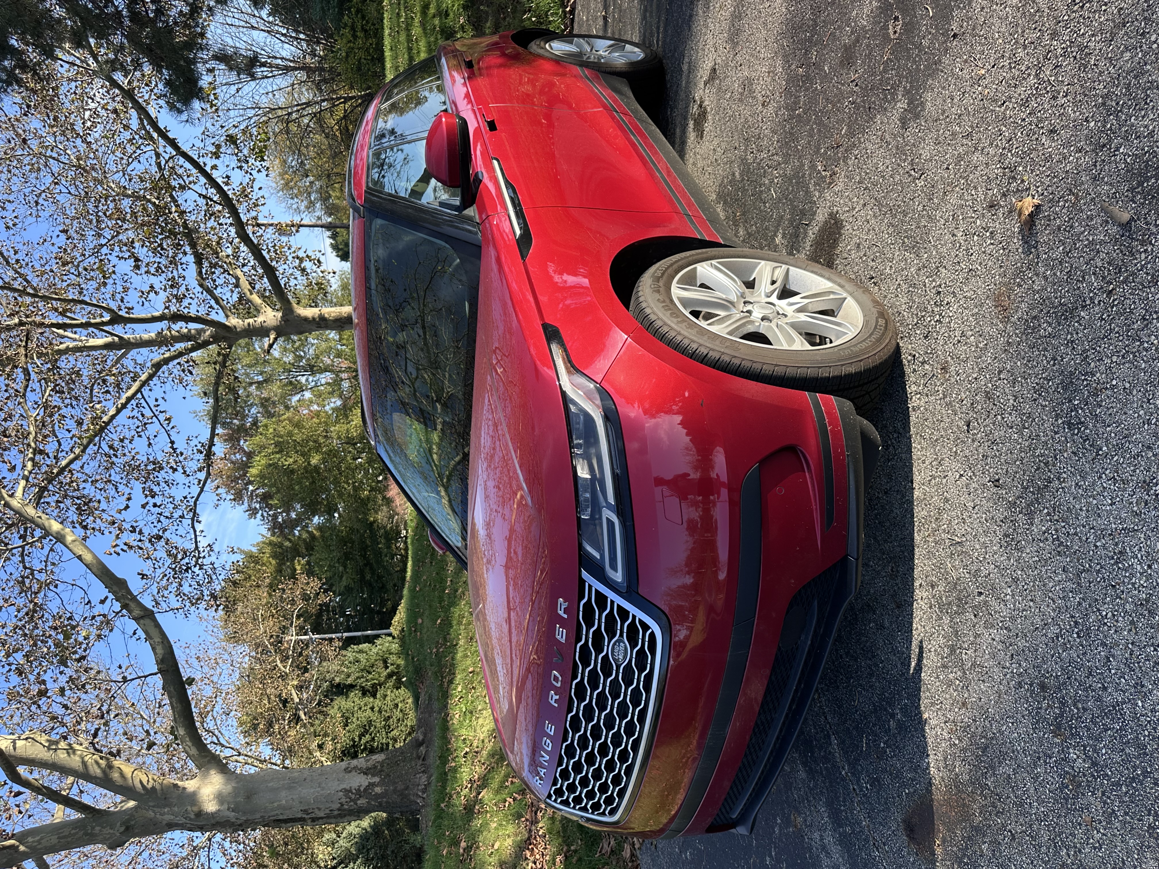 Used 2019 Land Rover Range Rover Velar S AWD/4WD image 4