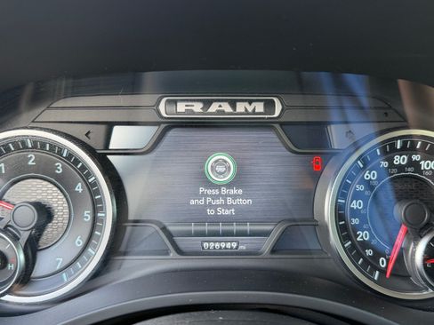 Used 2022 RAM 1500 Big Horn AWD/4WD image 10