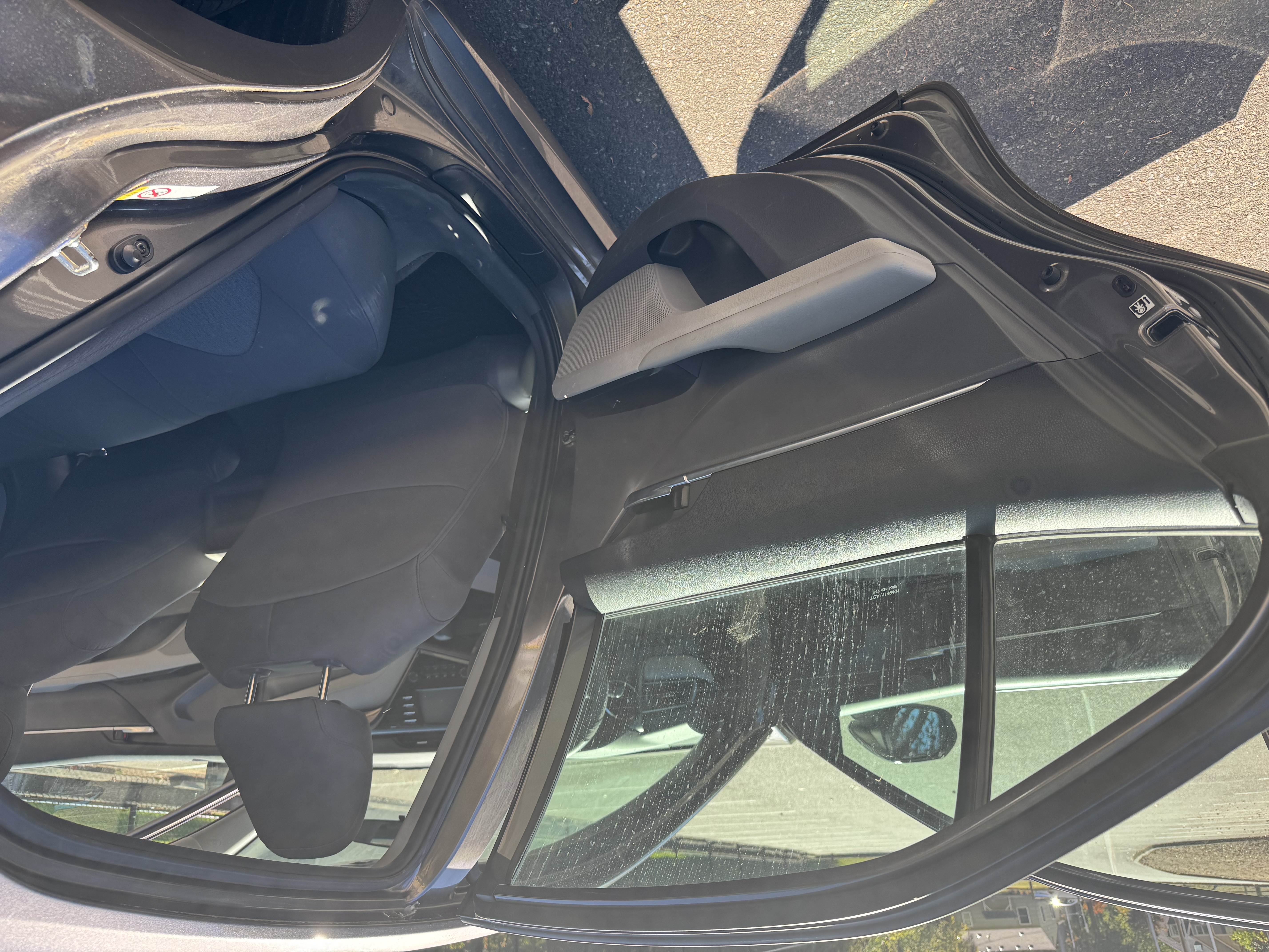 Used 2019 Toyota Camry LE FWD image 22