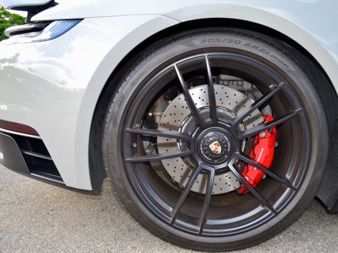 Used 2022 Porsche 911 Carrera 4 GTS image 30