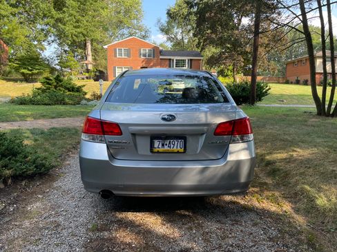 Used 2013 Subaru Legacy 2.5i Premium image 5