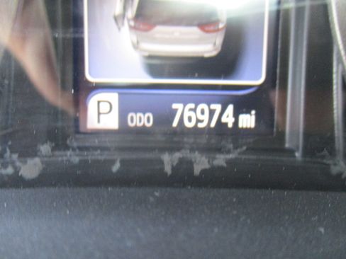 Used 2015 Toyota Sienna XLE FWD image 17