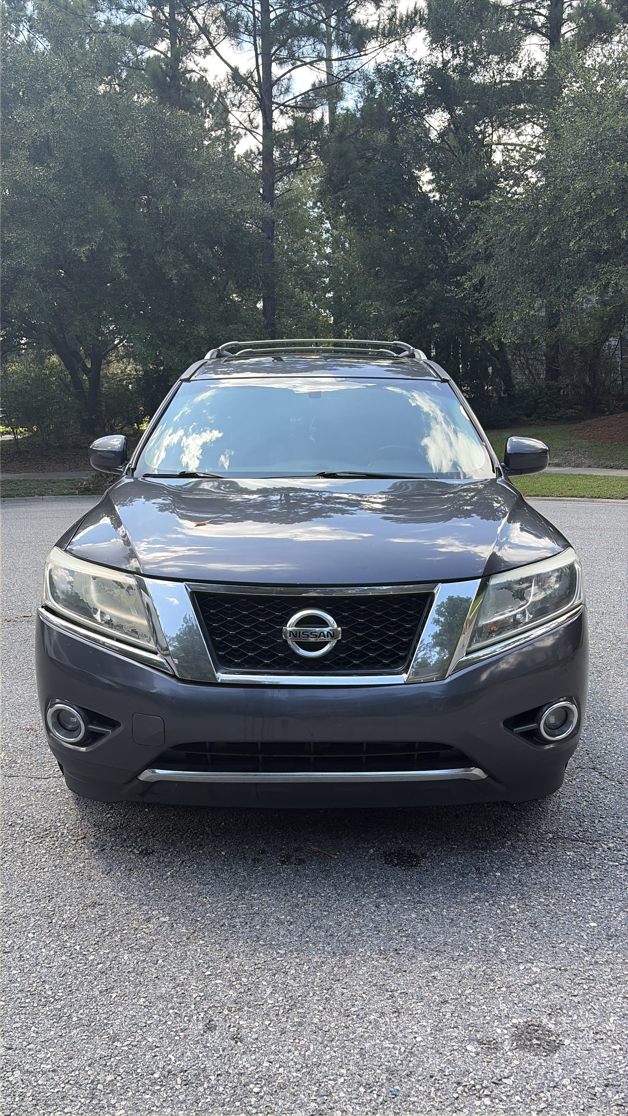 Used 2014 Nissan Pathfinder SL w/ SL Premium Package FWD image 1