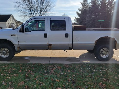 Used 2000 Ford F250 4x4 Crew Cab Super Duty image 2