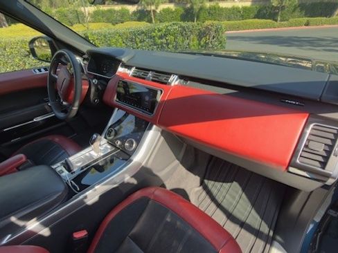 Used 2022 Land Rover Range Rover Sport HST image 17