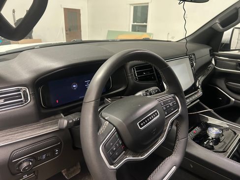 Used 2022 Jeep Wagoneer Series II image 5