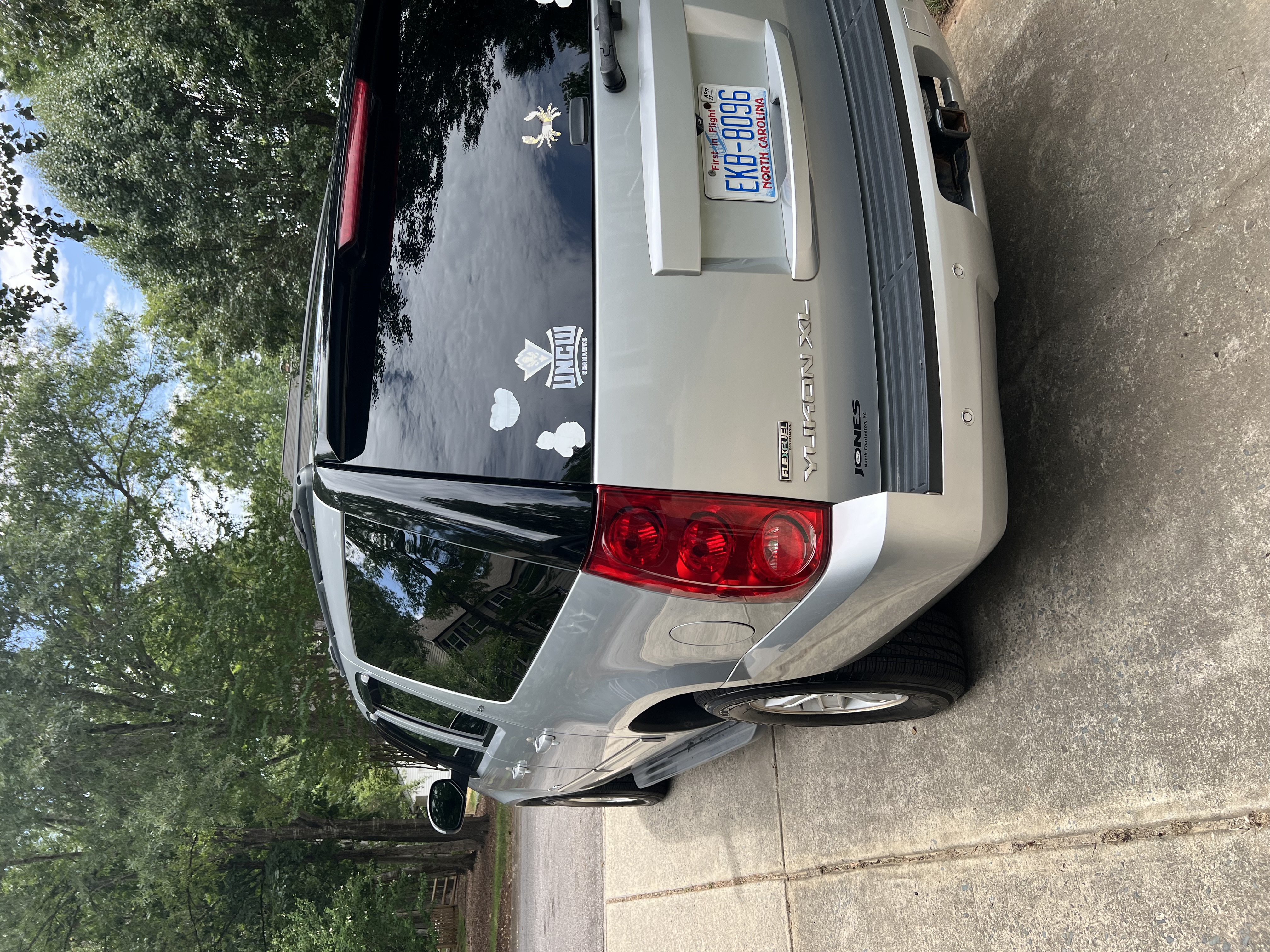 Used 2012 GMC Yukon XL SLT AWD/4WD image 4