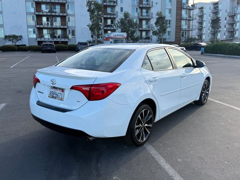 Used 2018 Toyota Corolla SE w/ Carpet Mat Package (TMS) image 9