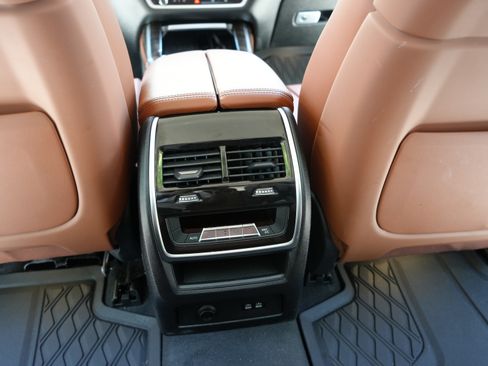 Used 2025 BMW X7 xDrive40i w/ Dynamic Handling Package AWD/4WD image 21