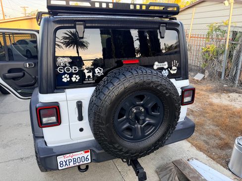 Used 2021 Jeep Wrangler Unlimited Sport image 9