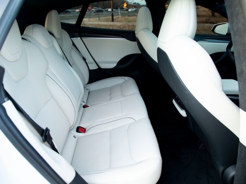 Used 2023 Tesla Model S Plaid image 29