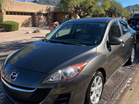 Used 2010 MAZDA MAZDA3 i Touring image 1