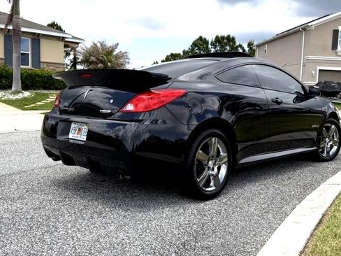 Used 2008 Pontiac G6 GXP w/ Sun And Sound Package FWD image 2