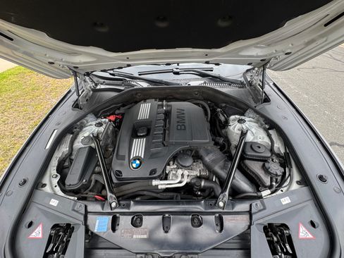 Used 2011 BMW 740Li RWD image 10