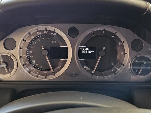 Used 2013 Aston Martin V8 Vantage Coupe RWD image 15