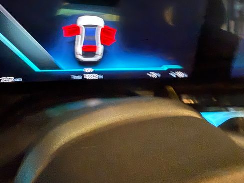 Used 2024 BMW i5 eDrive40i w/ M Sport Package image 6