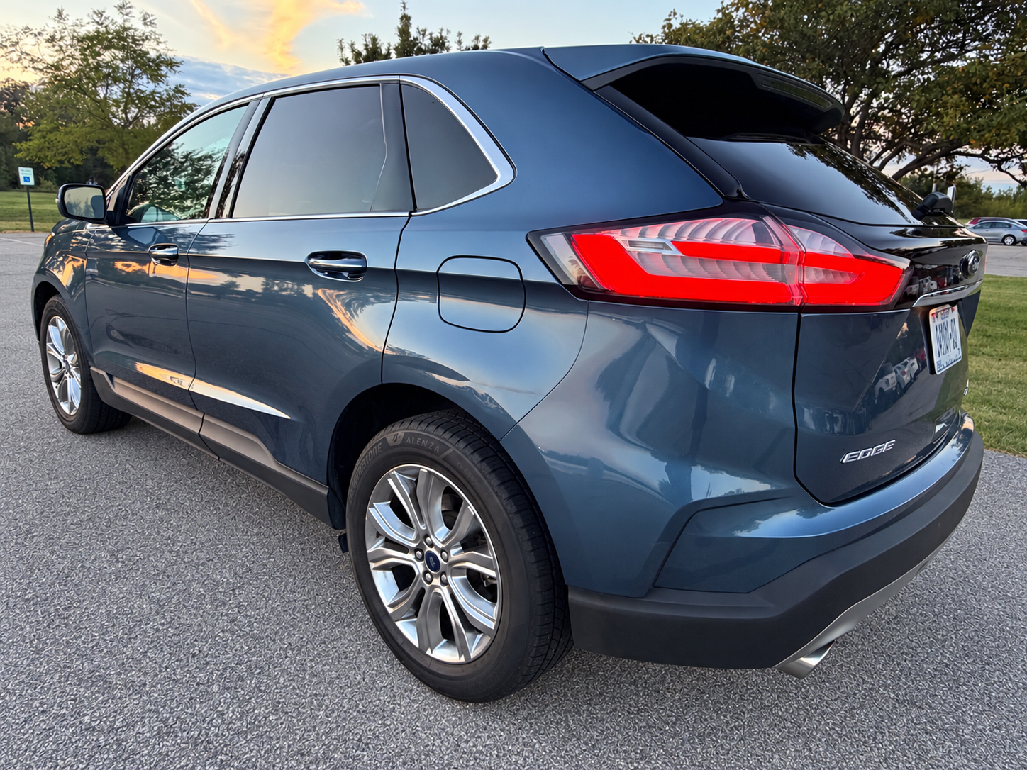 Used 2019 Ford Edge Titanium w/ Cold Weather Package FWD image 6
