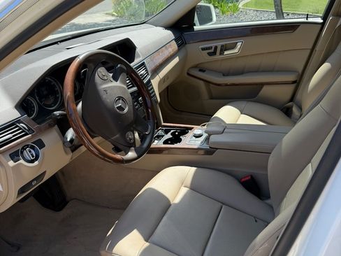 Used 2012 Mercedes-Benz E 350 4MATIC Sedan image 9