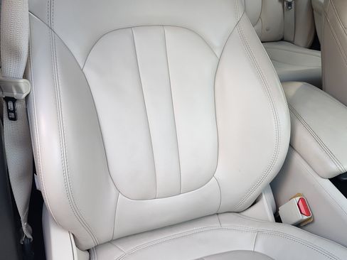 Used 2015 Chrysler 200 C w/ Navigation & Sound Group I image 22