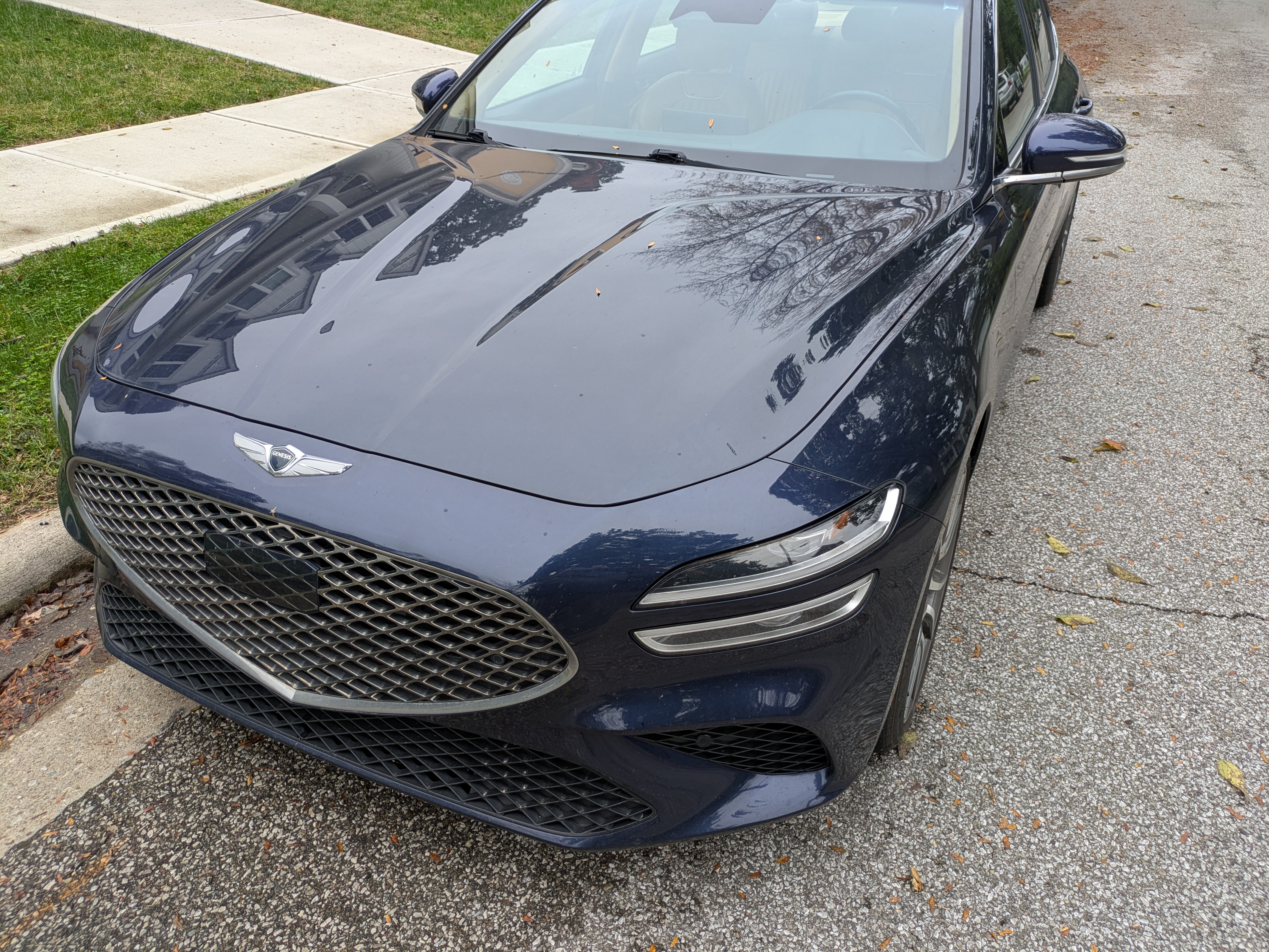 Used 2022 Genesis G70 2.0T w/ Prestige Package AWD/4WD image 2