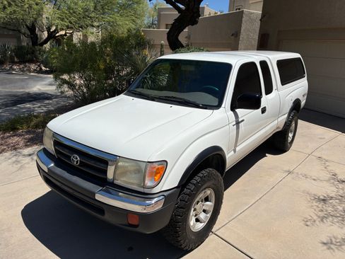 Used 2000 Toyota Tacoma 4x4 Xtracab V6 image 4