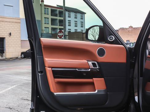 Used 2014 Land Rover Range Rover Long Wheelbase Autobiography image 13