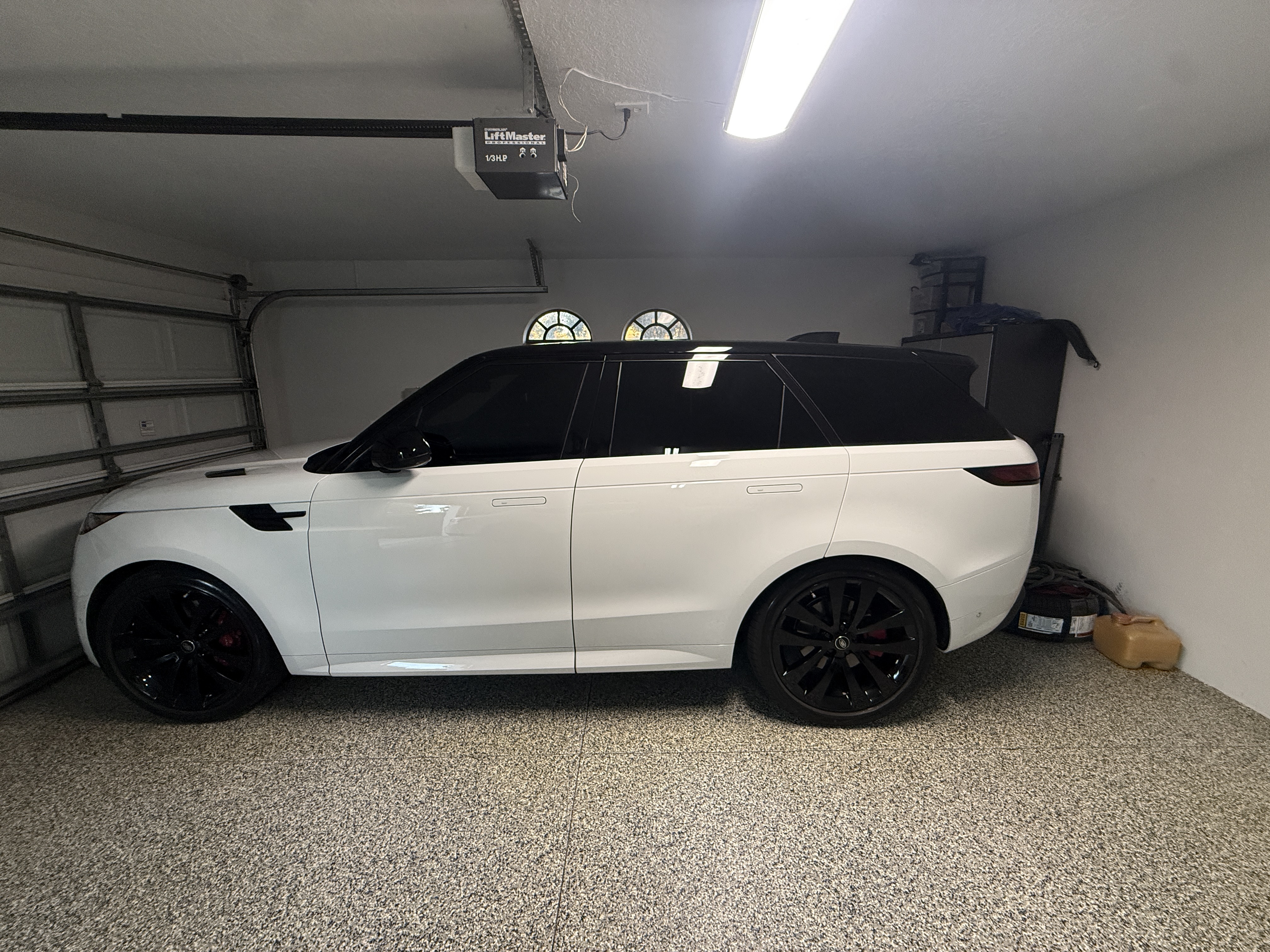 Used 2023 Land Rover Range Rover Sport SE Dynamic AWD/4WD image 17