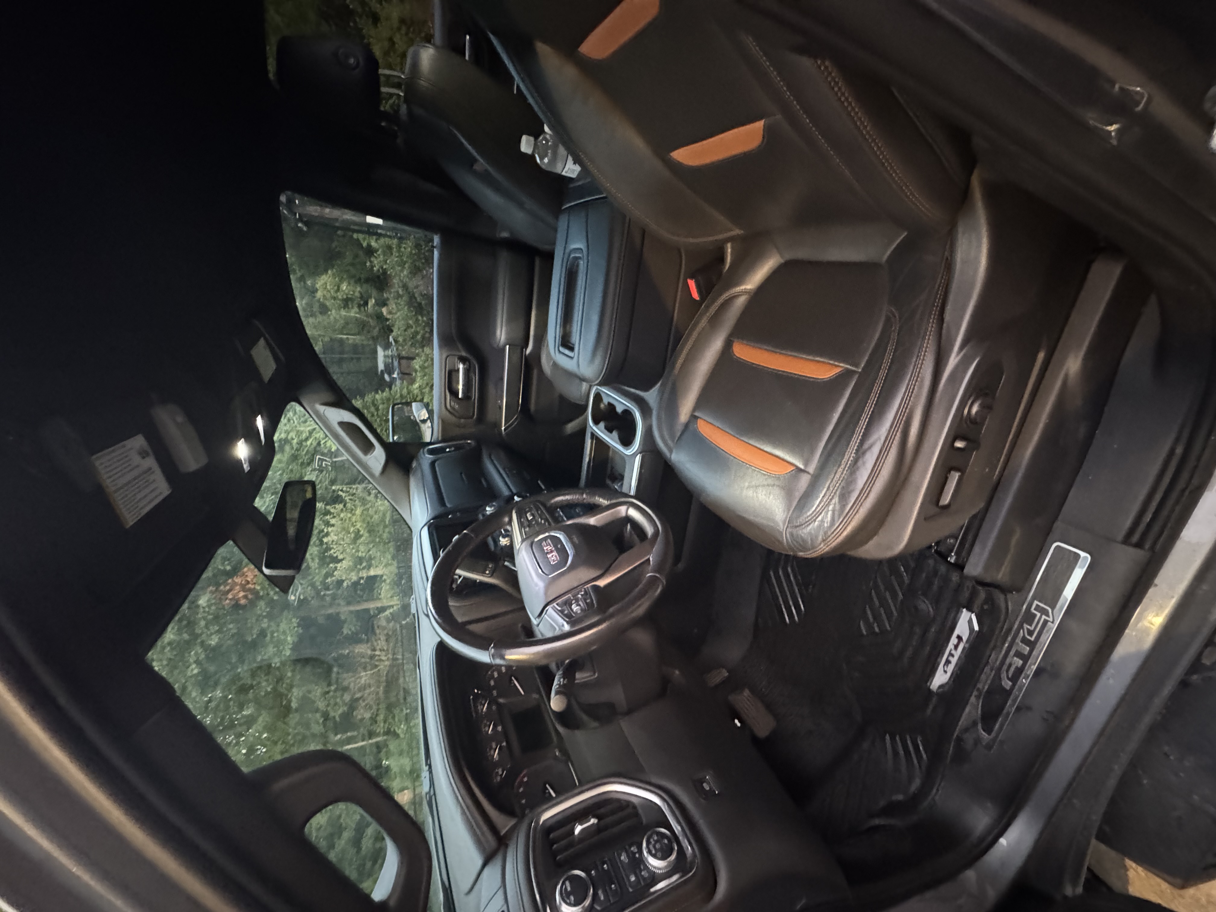 Used 2021 GMC Sierra 1500 AT4 AWD/4WD image 7