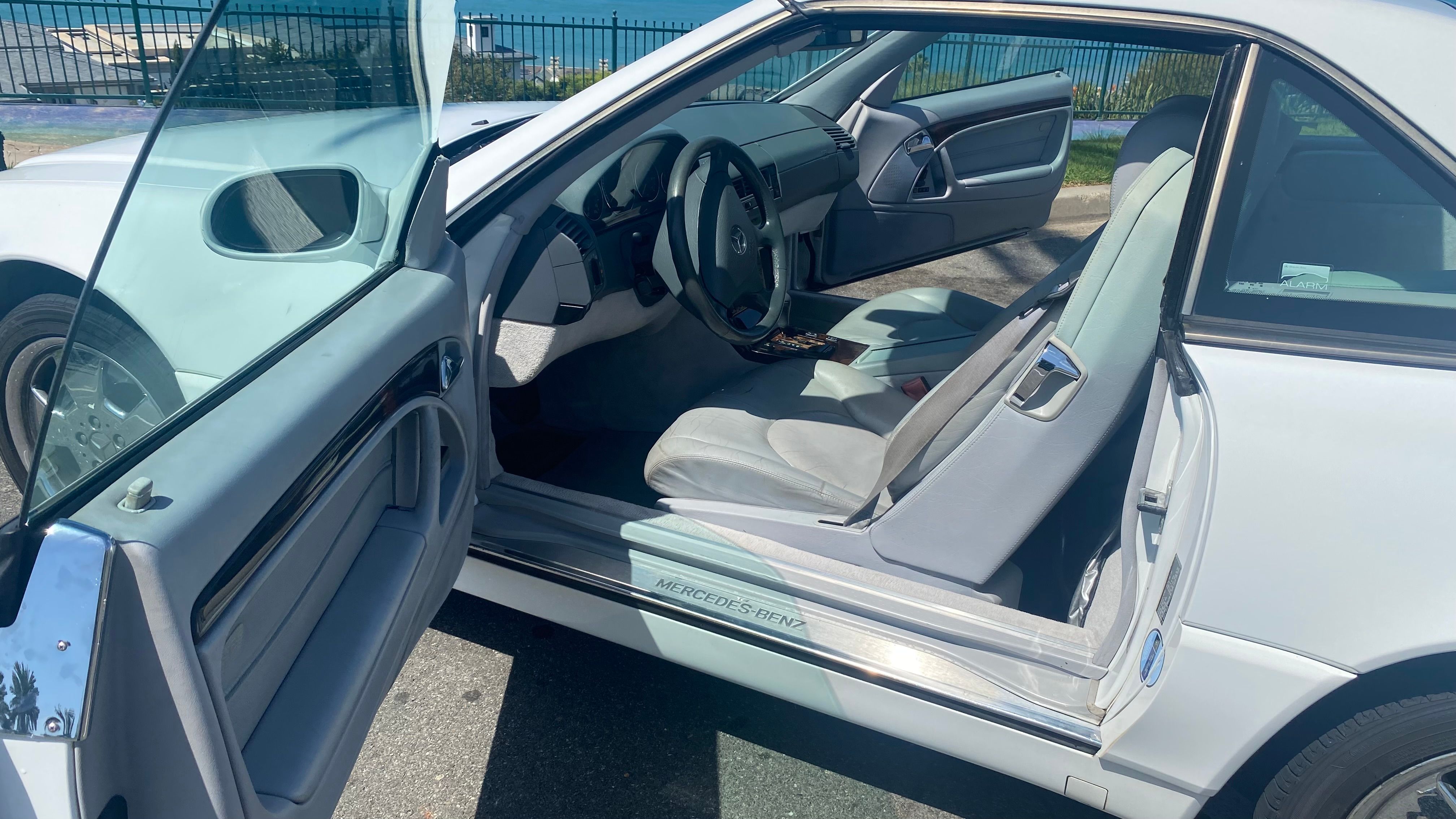 Used 2000 Mercedes-Benz SL 500 image 8