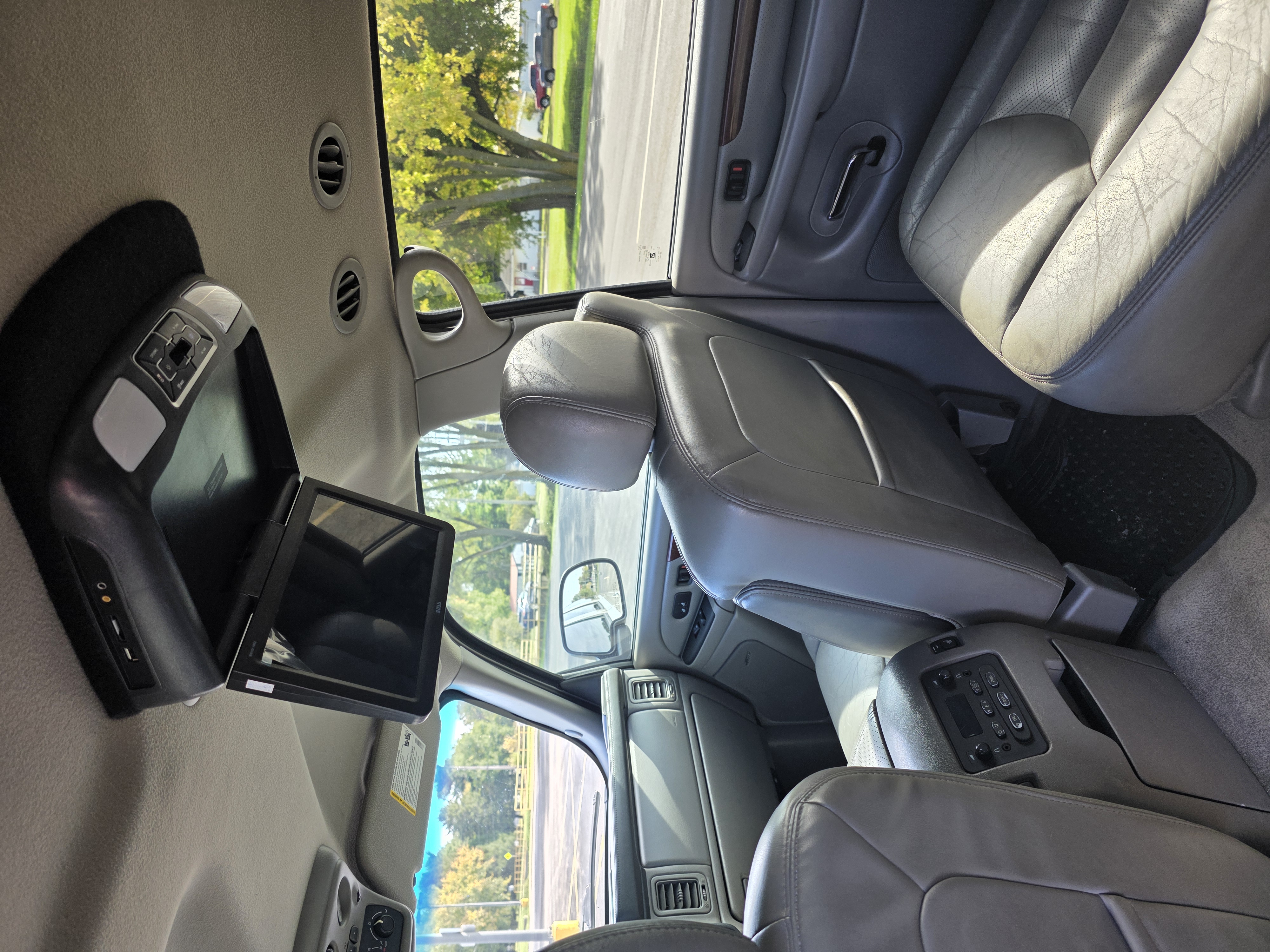 Used 2006 Cadillac Escalade ESV AWD image 17