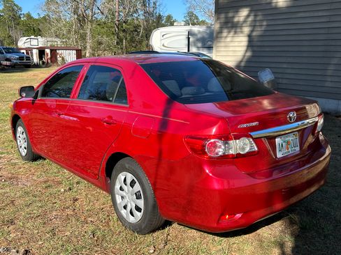 Used 2013 Toyota Corolla L image 4